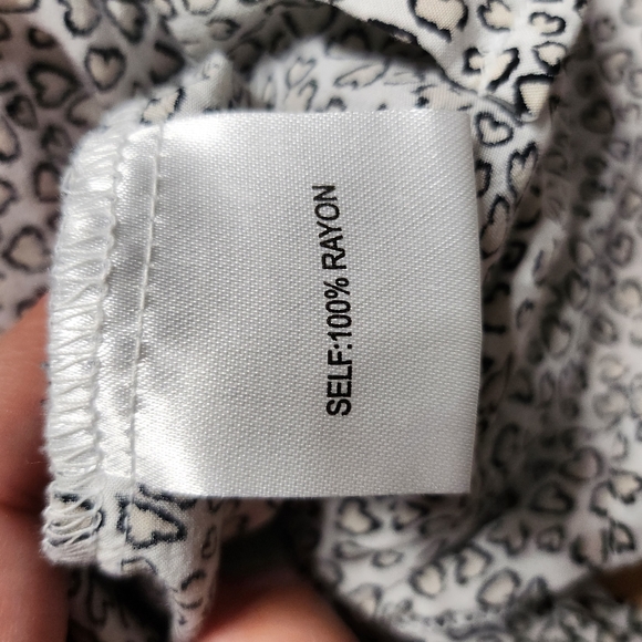 Jane & Delancey Cheetah Heart Button Down - Picture 5 of 6